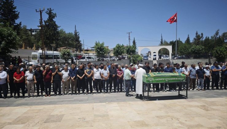 İslahiye’de Trafik Kazasında Hayatını Kaybeden Gençler Dualarla Uğurlandı