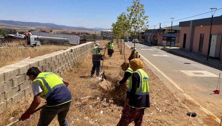 Nurdağı’nda Temizlik Çalışmaları Aralıksız Sürüyor!