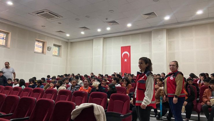 İslahiye Sosyal Hizmet Merkezi Müdürlüğü’nden Öğrencilere Sinema Etkinliği