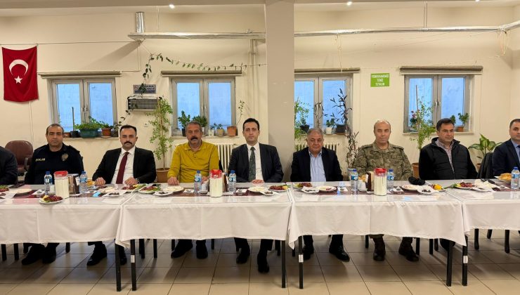 İslahiye Protokolü Ceza İnfaz Kurumu’ndaki İftar Programında Bir Araya Geldi