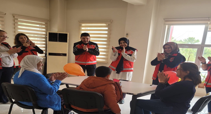 İslahiye Sosyal Hizmet Merkezi’nden Anlamlı Doğum Günü Ziyareti