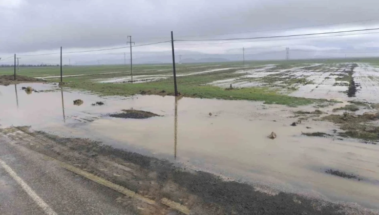 Nurdağı’nda Sağanak Taşkına Yol Açtı Tarım Arazileri Sular Altında