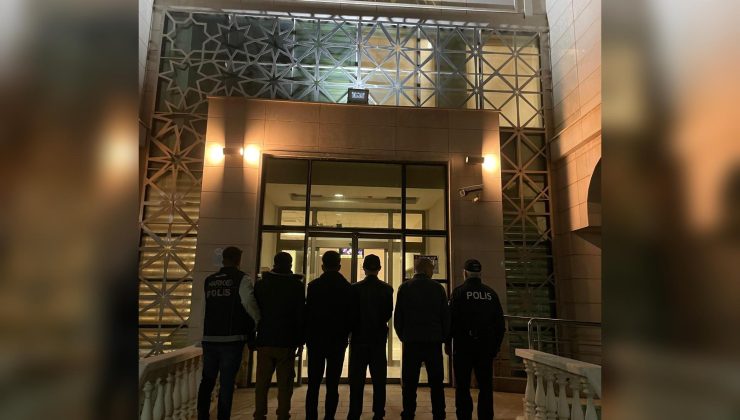 İslahiye’de Kaçak Göçmen Denetimi: 4 Yabancı Uyruklu Şahıs Yakalandı