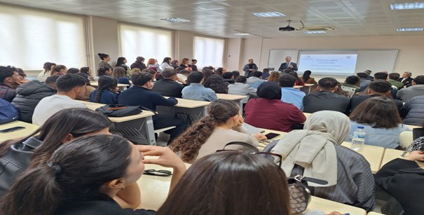 GAÜN İslahiye İİBF’de “İş Hayatı, Girişimcilik ve Kariyer” Söyleşisi Yoğun İlgi Gördü