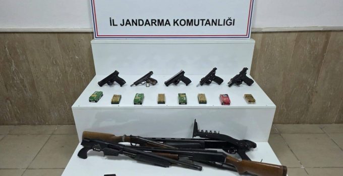Silah Kaçakçılığına Jandarmadan Geçit Yok