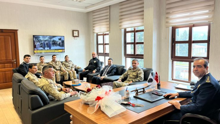 Jandarmadan İlçe Emniyet Müdürlüğüne Polis Haftası Ziyareti