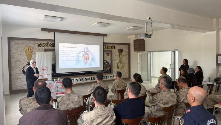 JANDARMA PERSONELİNE SAĞLIK EĞİTİMİ STRES VE SİGARA BAĞIMLILIĞI ELE ALINDI