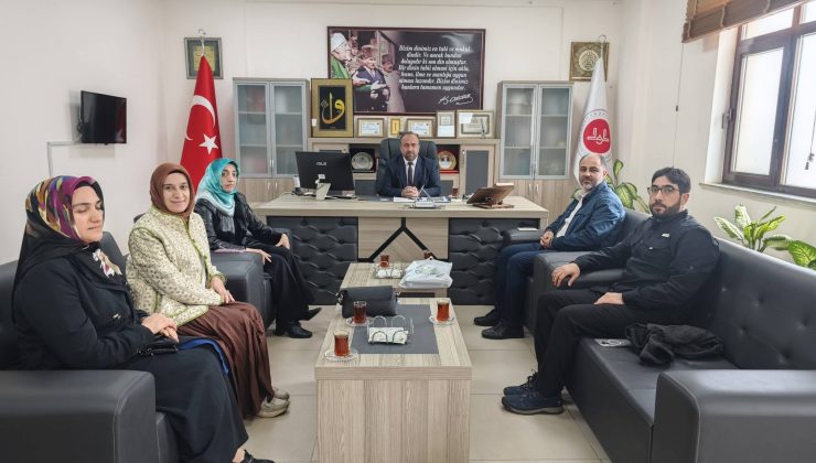 İslahiye’de “Gençliğe Değer” Buluşması: Gençlik Hizmetleri Masaya Yatırıldı