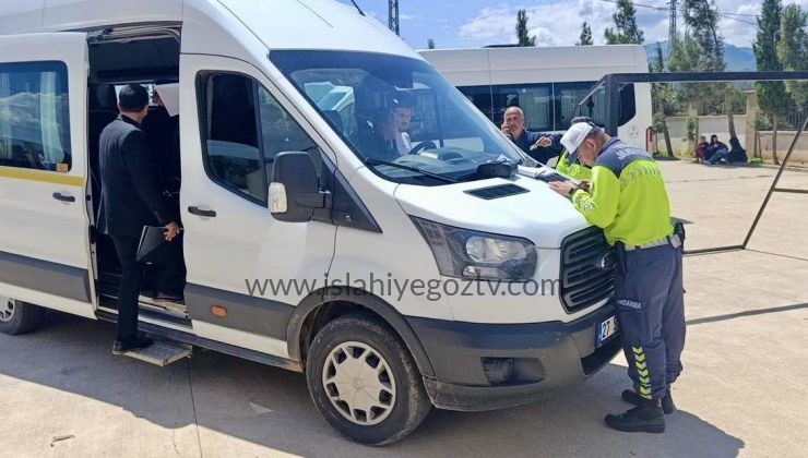 İslahiye’de Okul Servis Araçlarına Sıkı Denetim