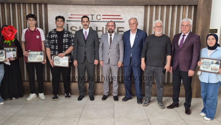 İslahiye’de Umre Ödüllü Gençlik Bilgi Yarışması’nda Ödüller Sahiplerini Buldu