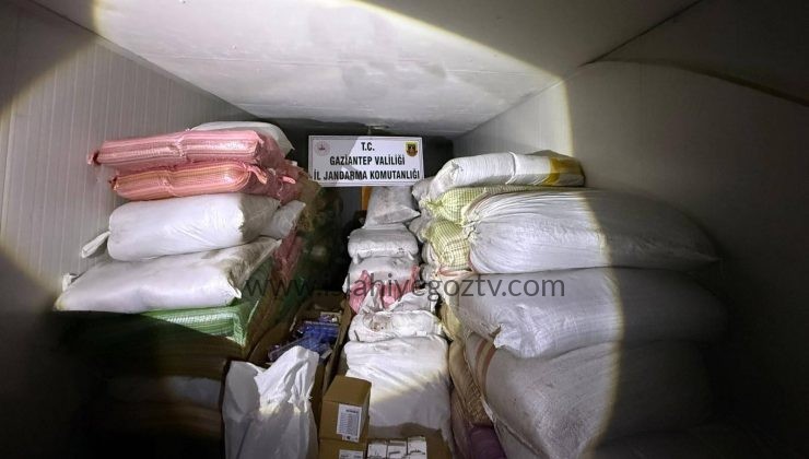 6.8 Milyonluk Kaçak Malzemeye Jandarma El Koydu