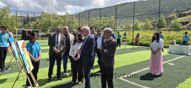 İslahiye’de “Renklerin Anlattığı Yıl Sonu Hikâyesi” Sergisi Büyük Beğeni Topladı